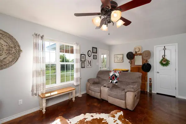 1002 County Road 209, Wingate, TX 79566
