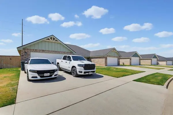 341 / 345 Woodstock Lane, Abilene, TX 79602