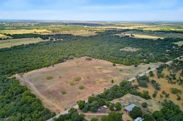 35 AC CR 383, Hawley, TX 79525