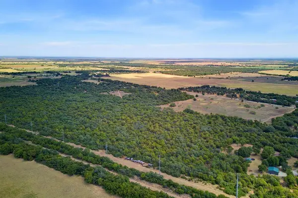35 AC CR 383, Hawley, TX 79525