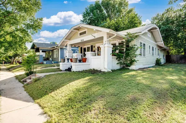 924 N Rutan St, Wichita, KS 67208