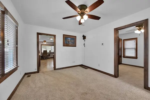 220 N Athenian Ave, Wichita, KS 67213