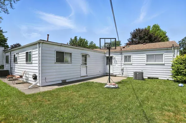 12646 Bender Drive, Sterling Heights, MI 48313