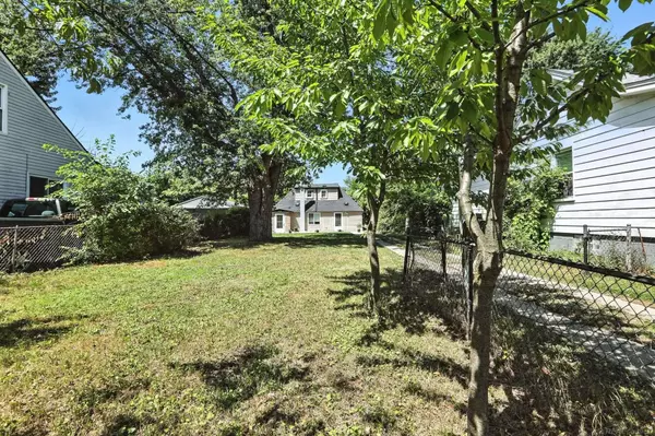 24591 Valley Ave Avenue, Eastpointe, MI 48021