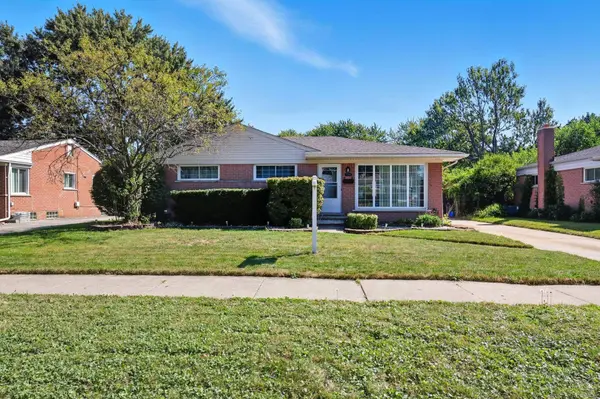 35906 Rewa ST Street, Clinton Township, MI 48035