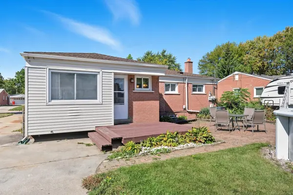 35906 Rewa ST Street, Clinton Township, MI 48035