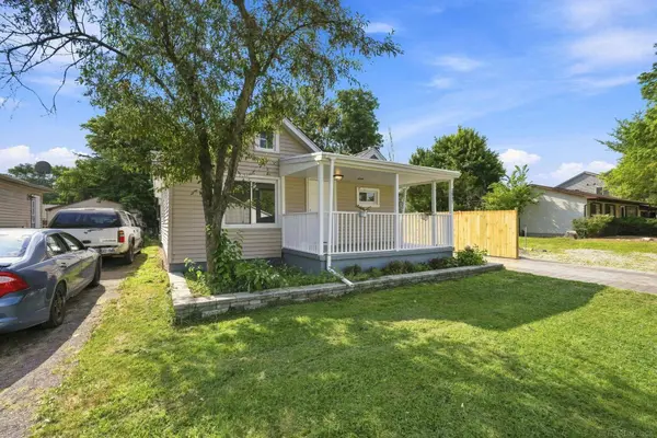 2950 Hartline Drive Drive, Rochester, MI 48309