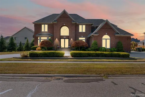 49501 Sandra Drive, Shelby Twp, MI 48315 3536