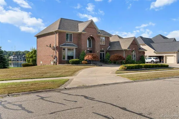 49501 Sandra Drive, Shelby Twp, MI 48315 3536