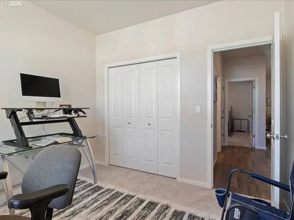 2622 26TH LOOP, Springfield, OR 97477