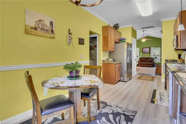 254 Tipperary LN NW, Winston-salem, NC 27104