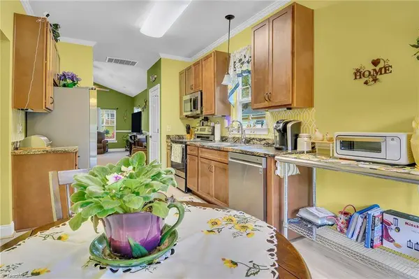 254 Tipperary LN NW, Winston-salem, NC 27104