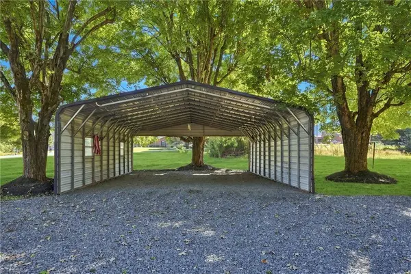 308 E Main ST, Boonville, NC 27011