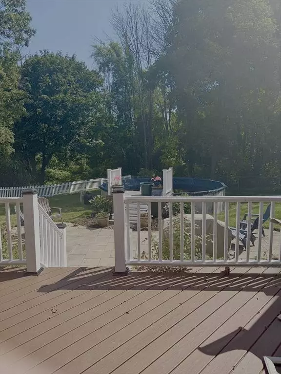 18 Settlers Way, Dracut, MA 01826