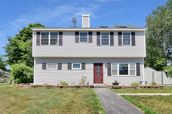 98 Turgeon Ave, Dracut, MA 01826-2444