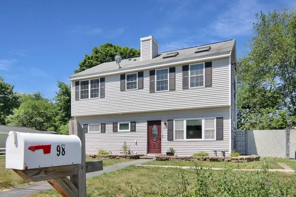 98 Turgeon Ave, Dracut, MA 01826