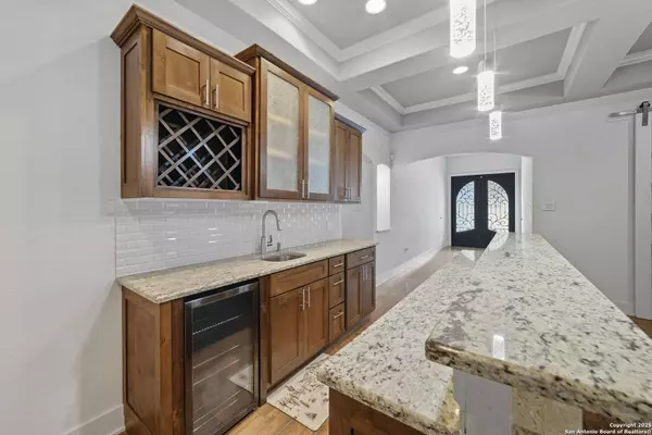 3172 Interstate 35, Natalia, TX 78059