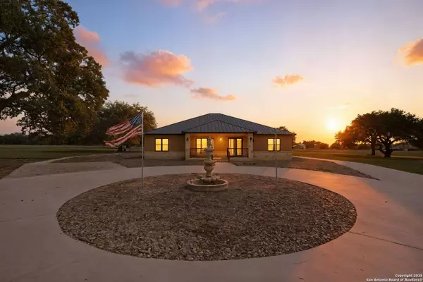 3172 Interstate 35, Natalia, TX 78059