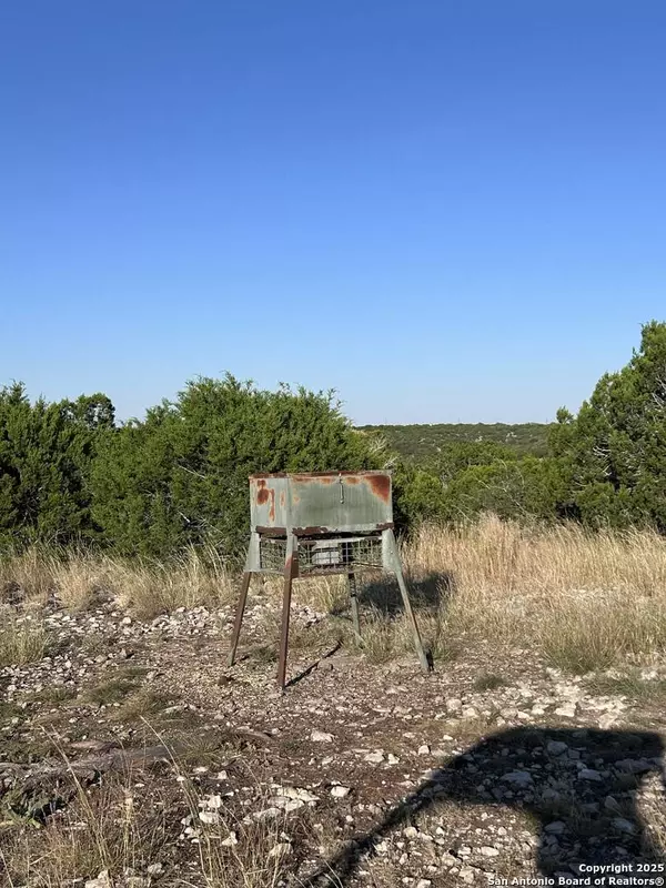 840 sd 23040, Rocksprings, TX 78880