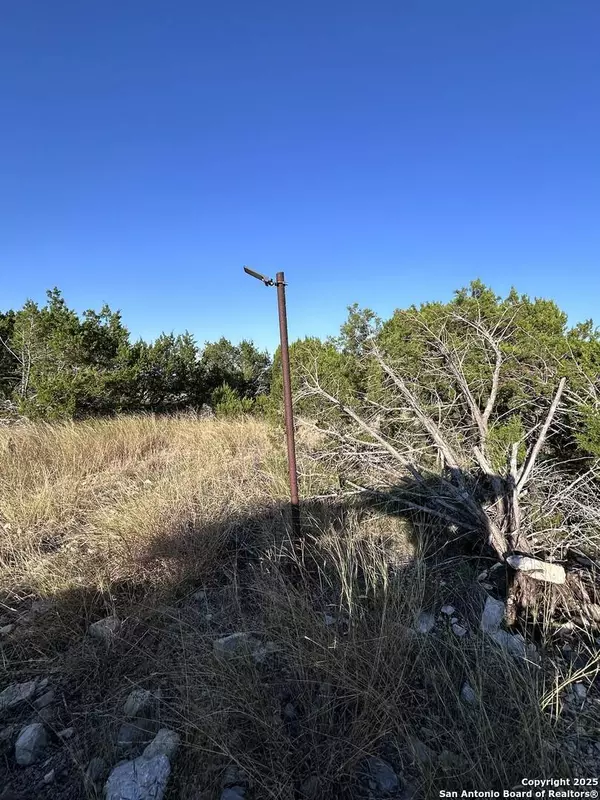 840 sd 23040, Rocksprings, TX 78880