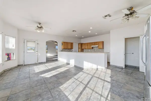 113 Private Road 6744, Natalia, TX 78059