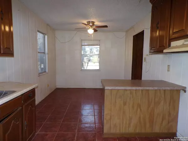 222 Pulliam, Uvalde, TX 78801
