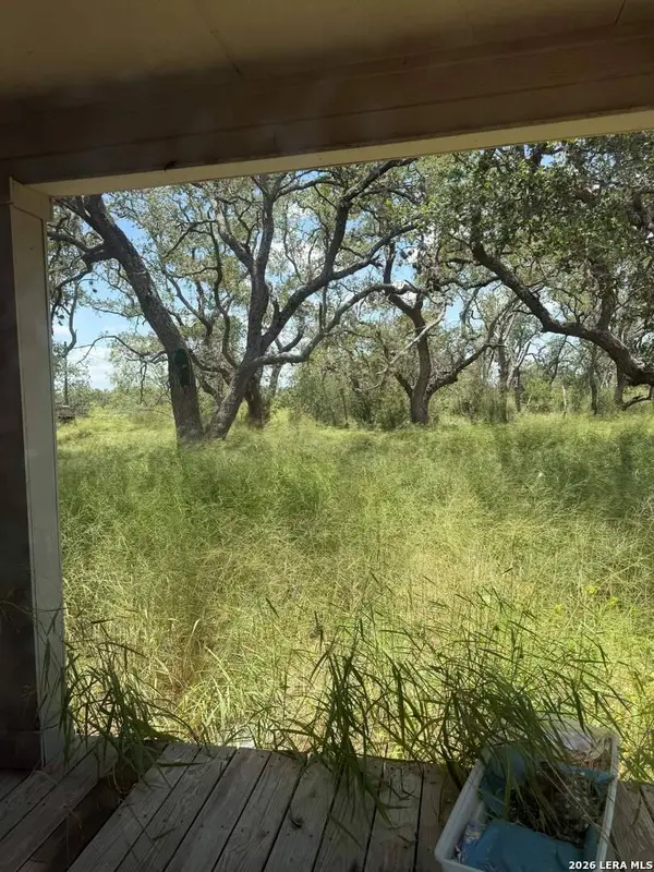 380 County Road 6723, Natalia, TX 78059