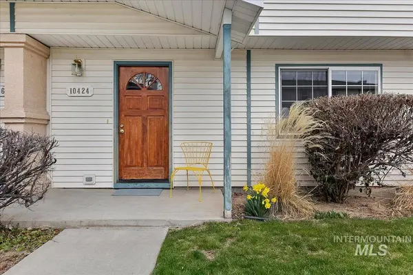 10424 W Palm Ln, Boise, ID 83704-5400