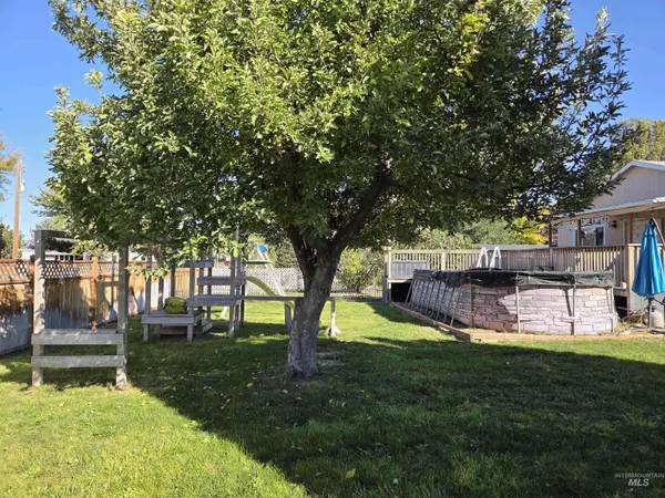 4412 Diane St, Nampa, ID 83686