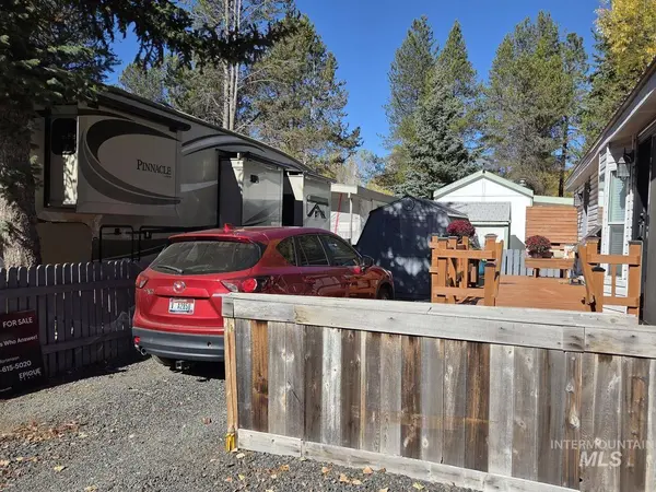 22 B Street, Cascade, ID 83611
