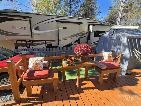 22 B Street, Cascade, ID 83611