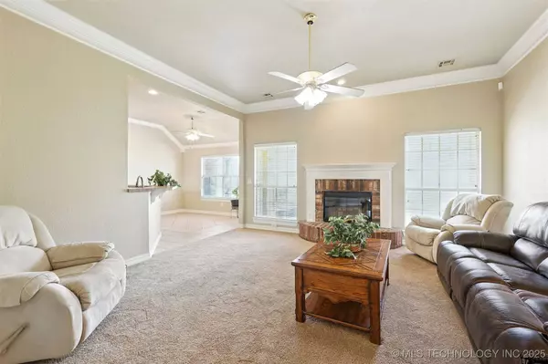 14310 S 264th East Avenue, Coweta, OK 74429