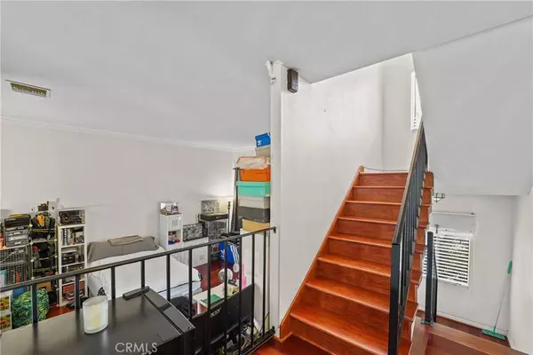 2741 Hermosa Ave #B, Montrose, CA 91020