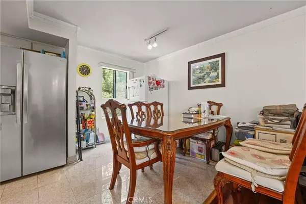 2741 Hermosa Ave #B, Montrose, CA 91020