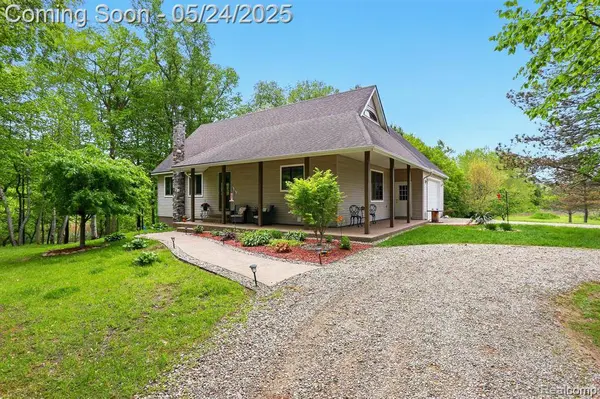 5960 Kidder Road, Almont Twp, MI 48003