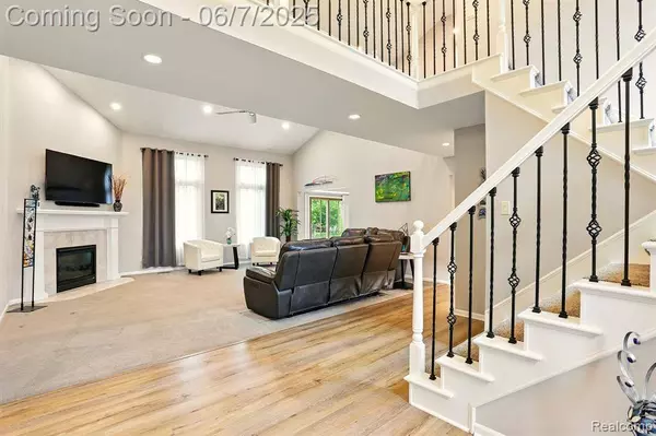 36694 Maple Leaf Drive, New Baltimore, MI 48047