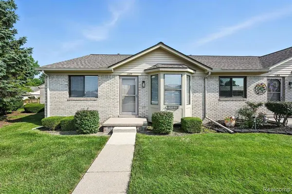 11477 Juliette 49, Washington Twp, MI 48094