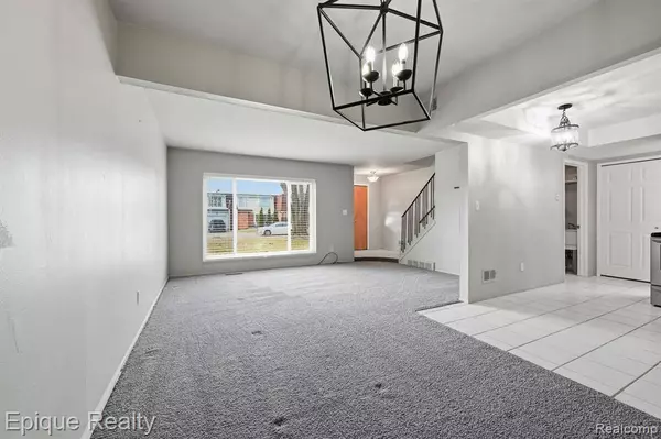 29792 City Center Drive, Warren, MI 48093 2429