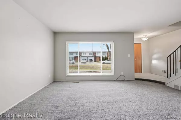 29792 City Center Drive, Warren, MI 48093 2429