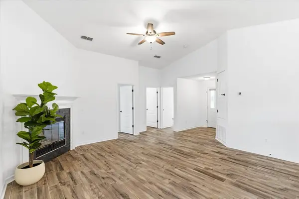 1973 Catline Cir, Navarre, FL 32566-5531