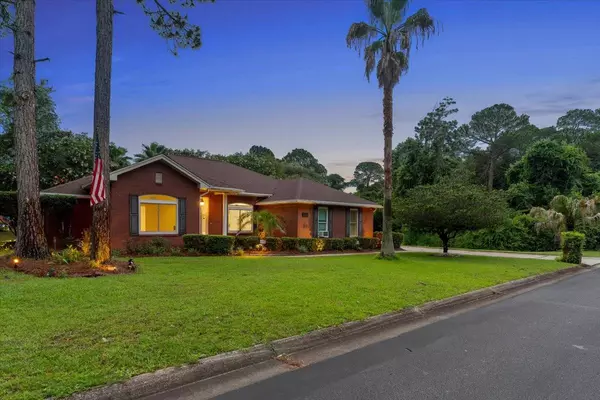 2050 Biscayne Blvd, Navarre, FL 32566-2927