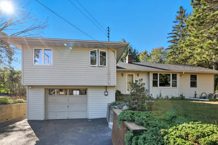 1340 69th Ave NE, Minneapolis, MN 55432-4604