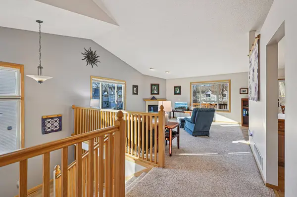 6112 Creek Line DR, Minnetonka, MN 55345