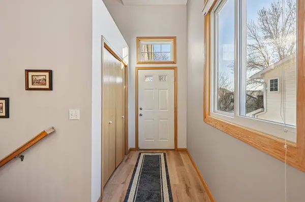 6112 Creek Line DR, Minnetonka, MN 55345