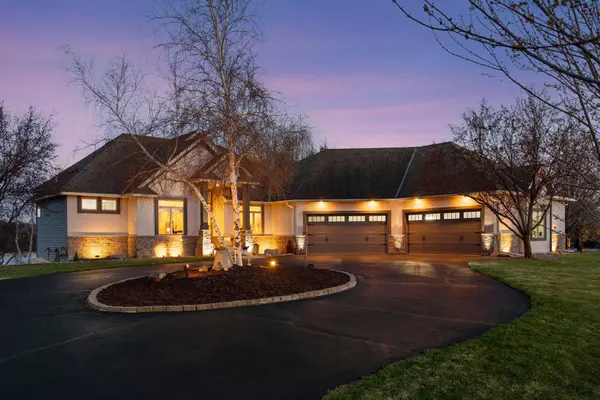 7260 Jubert Ln #Lisa Martin, Hamel, MN 55340-3702