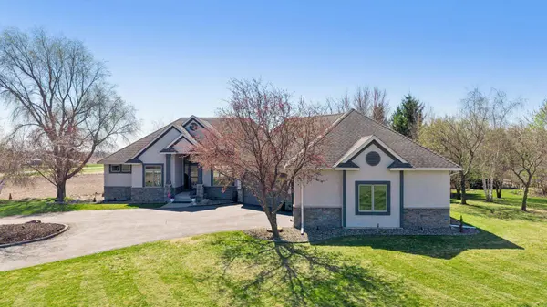7260 Jubert Ln #Lisa Martin, Hamel, MN 55340-3702