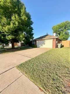 1804 Victoria PL, Edmond, OK 73003