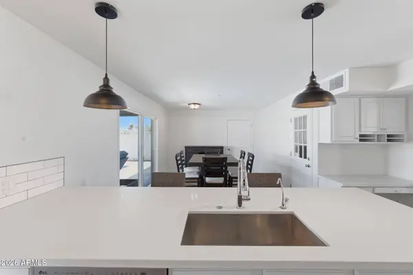 6432 E VIRGINIA Avenue, Scottsdale, AZ 85257