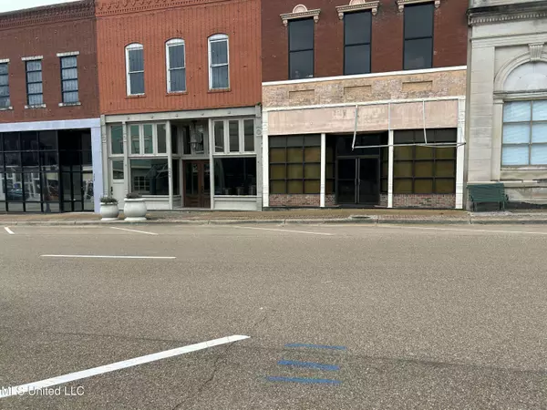 304 S Main Street, Yazoo City, MS 39194