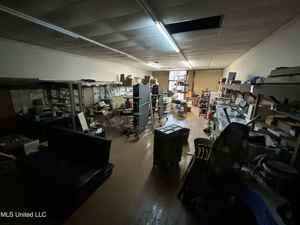 304 S Main Street, Yazoo City, MS 39194